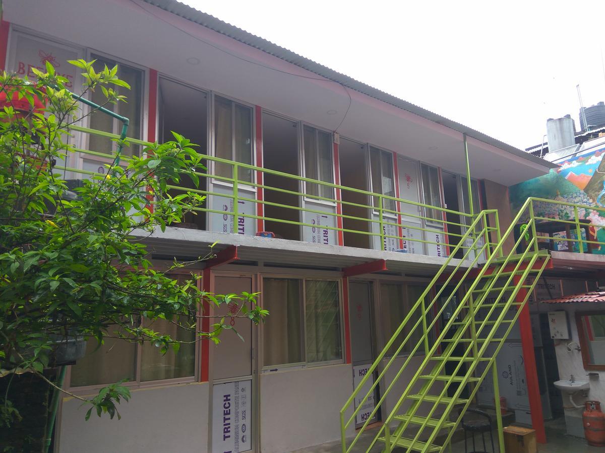 Beehive Hostel Kathmandu Bagian luar foto