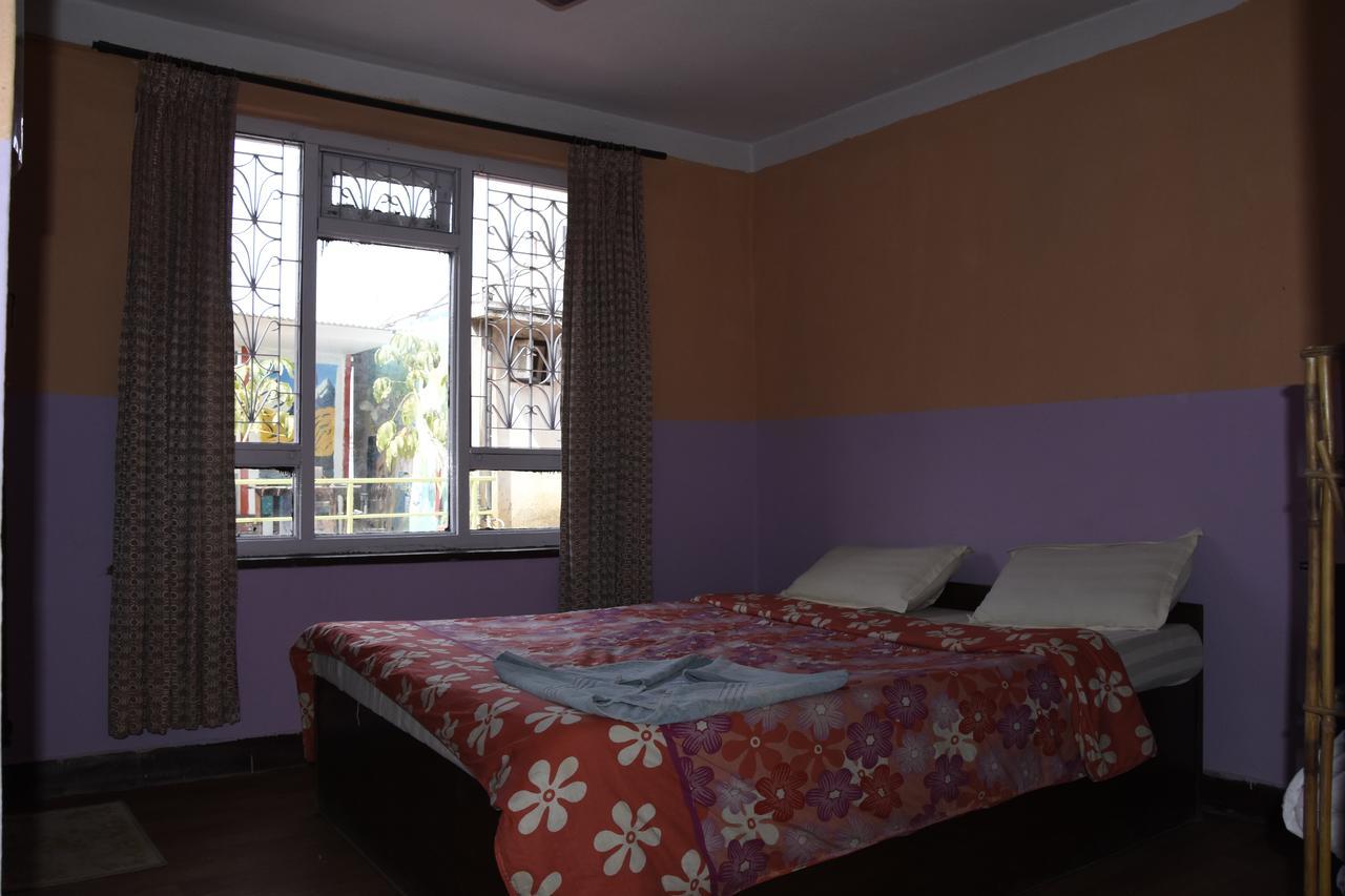 Beehive Hostel Kathmandu Bagian luar foto