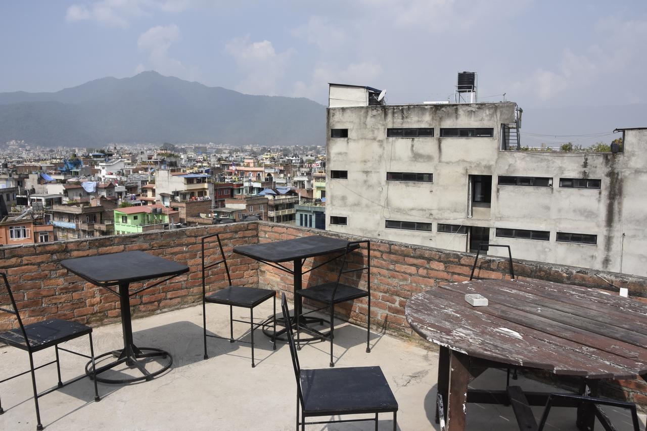 Beehive Hostel Kathmandu Bagian luar foto