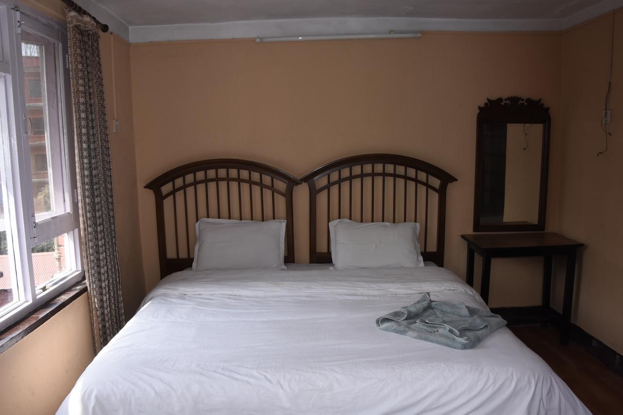 Beehive Hostel Kathmandu Bagian luar foto