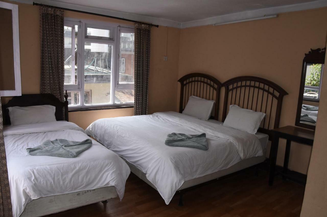 Beehive Hostel Kathmandu Bagian luar foto