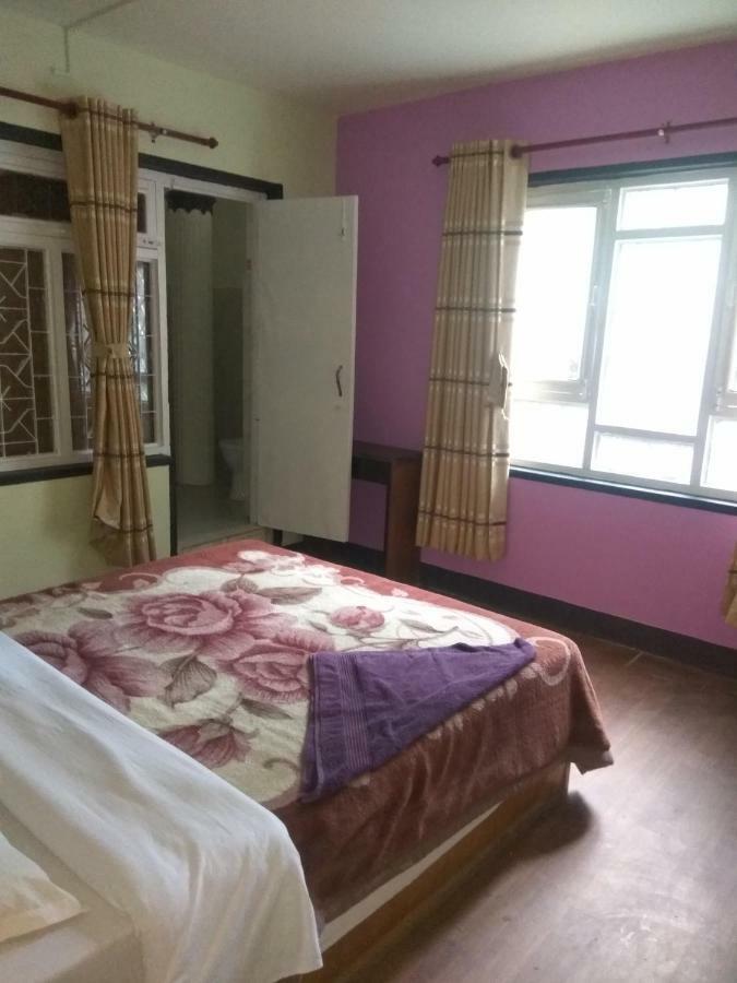 Beehive Hostel Kathmandu Bagian luar foto