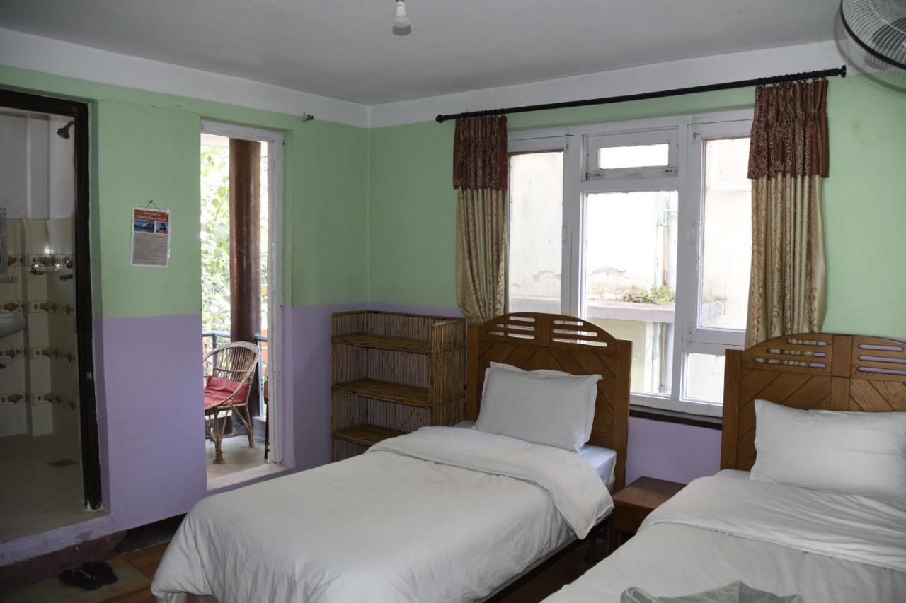 Beehive Hostel Kathmandu Bagian luar foto