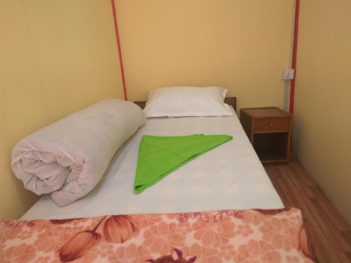 Beehive Hostel Kathmandu Bagian luar foto