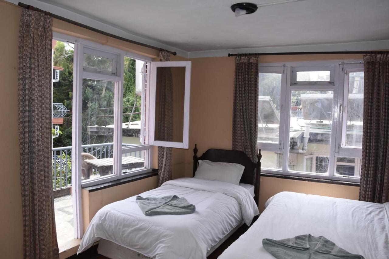 Beehive Hostel Kathmandu Bagian luar foto